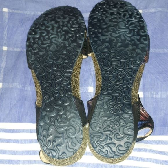 Think! Leather Adjustable Strap Sandals- Dumia 39 - Picture 4 of 8